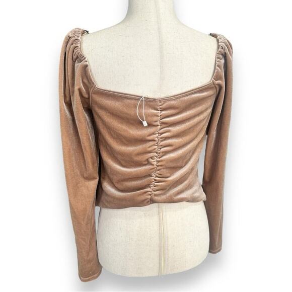 ASTR the label - Vanya Velvet Top in Blush Nude NWOT - Picture 12 of 13